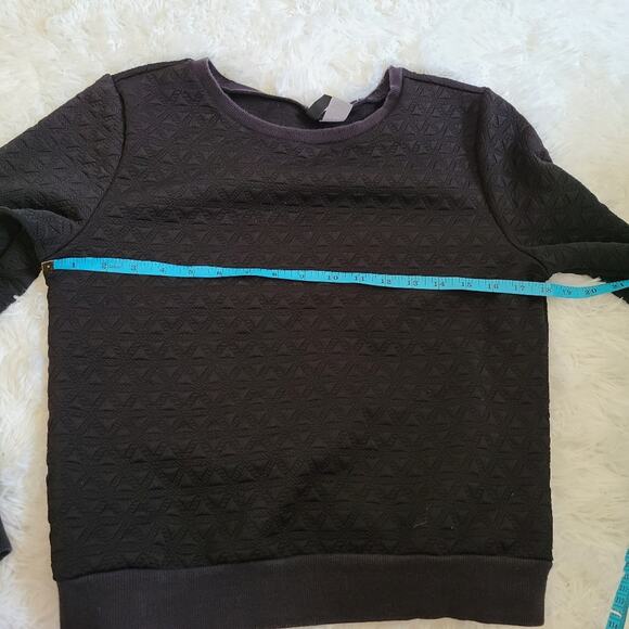 H&M Divided All Black Geometric Patterned Crewneck Sweatshirt Small - Picture 4 of 7
